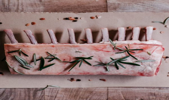 Lamb Rack – Cap On (8 Ribs Approx 500gm)